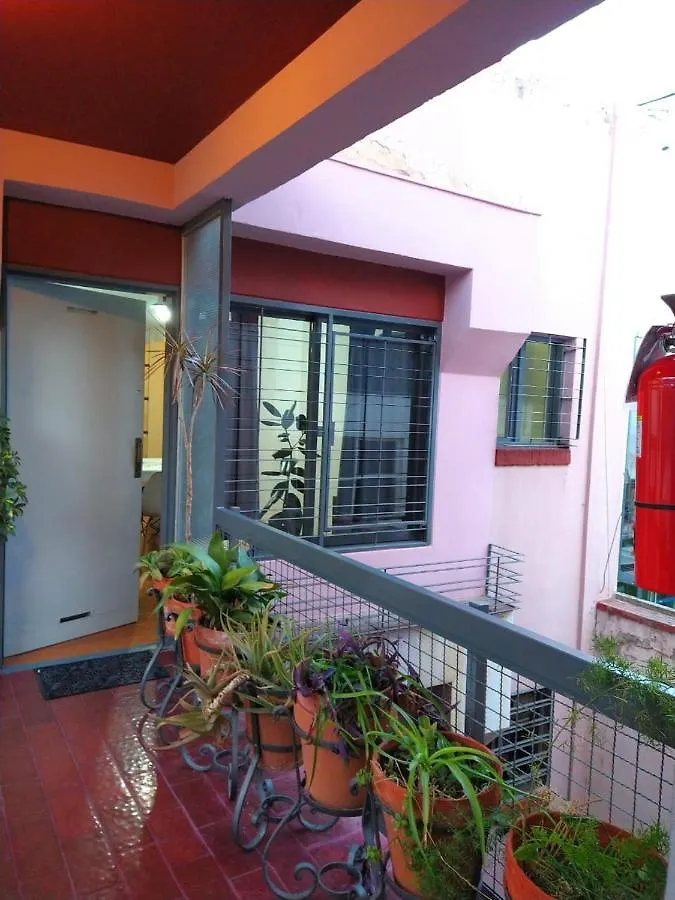 Departamento Centrico Ciudad Mendoza Belgrano Y Aristides Con Cochera アパート